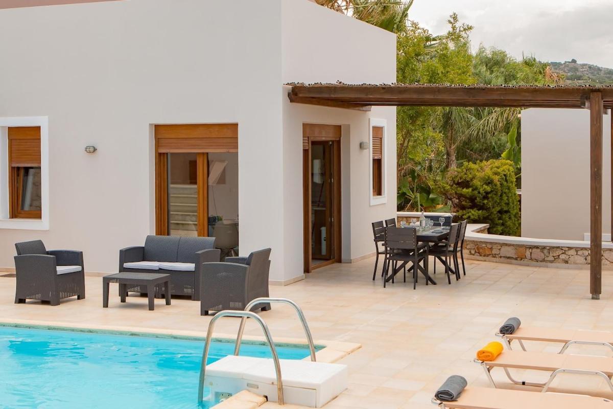 Karena Seaview Villa Gerani Chanion Екстериор снимка